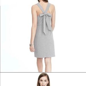 Banana republic gray tulip dress with bow back in size 4 tall. Great condition